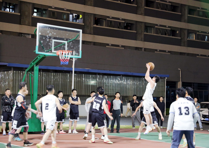 2025年第28届“新澳门游戏网站入口杯”篮球赛圆满结束